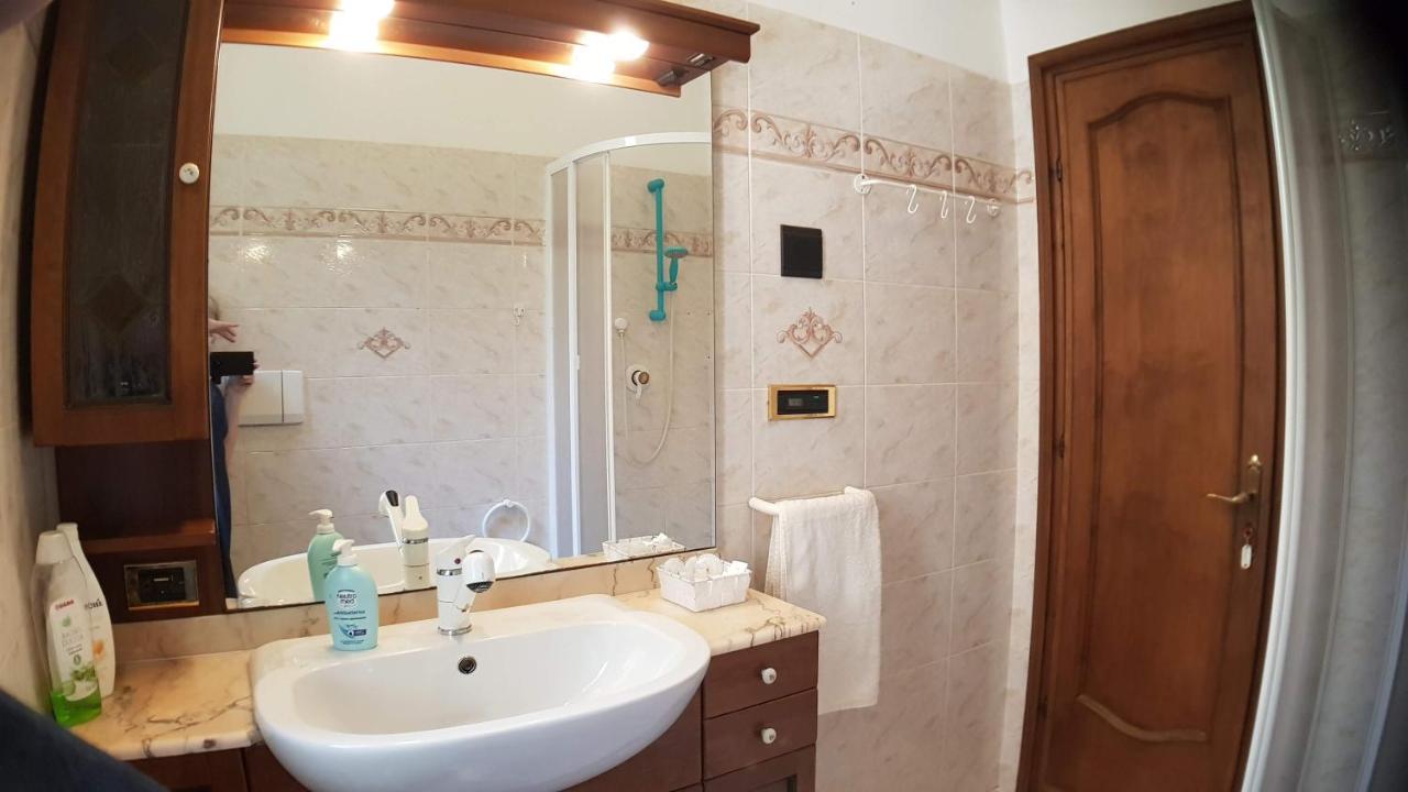 La Casa Di Bonnie & Clyde Apartment Генуа Екстериор снимка
